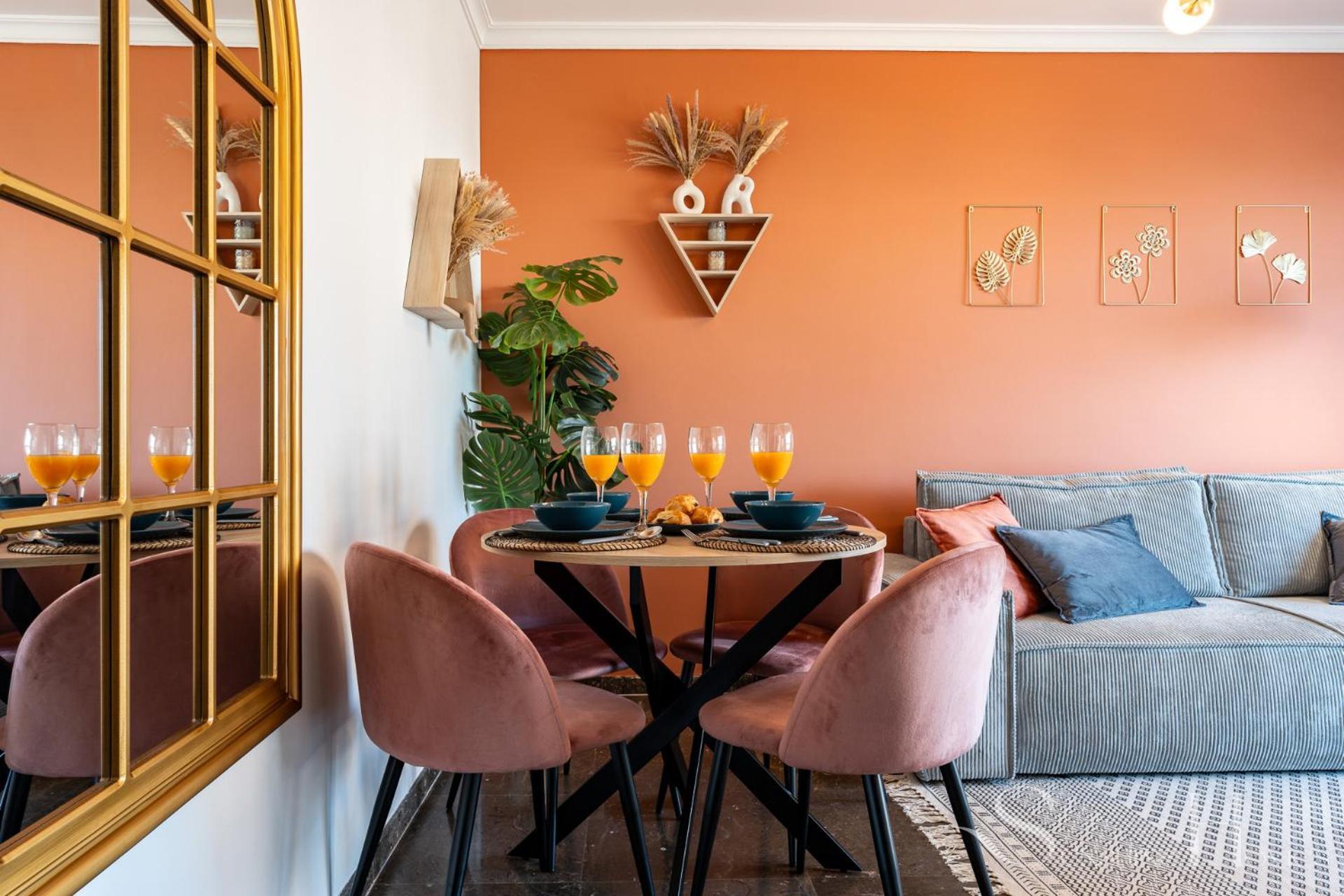 First Line , Cosy And Comfortable + Swimming Pool Torremolinos Eksteriør bilde